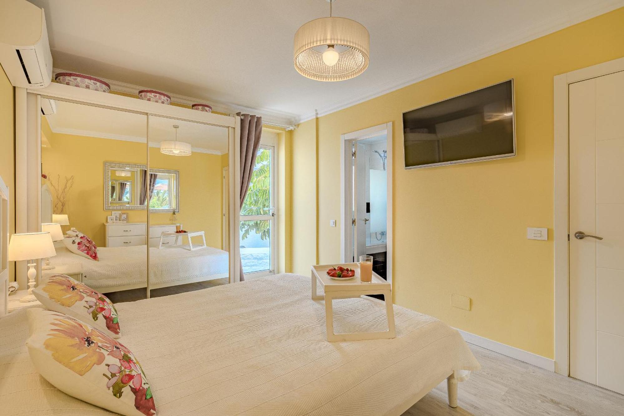 Buenavista Romantic Bungalow In Costa Adeje Εξωτερικό φωτογραφία
